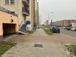Prodej garáže, Praha, Hnězdenská, 18 m2