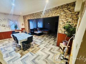 Prodej činžovního domu, Lom, Vrchlického, 250 m2