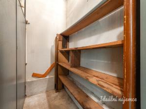 Pronájem bytu 3+1, Praha - Troja, Krosenská, 66 m2