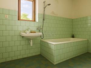 Prodej rodinného domu, Valeč, 160 m2