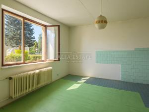 Prodej rodinného domu, Valeč, 160 m2