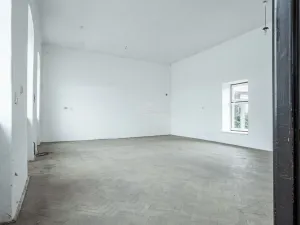 Prodej obchodního prostoru, Polná, Husovo náměstí, 654 m2