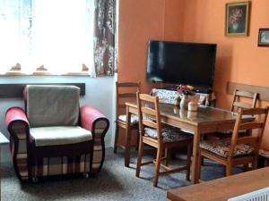 Prodej rodinného domu, Újezd u Svatého Kříže, 105 m2
