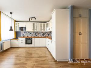 Pronájem bytu 3+kk, Praha - Střížkov, Varnsdorfská, 52 m2