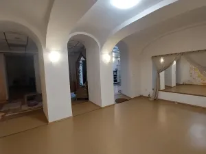 Pronájem obchodního prostoru, Olomouc, Šemberova, 99 m2