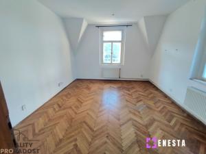 Prodej obchodního prostoru, Praha, Dostihová, 814 m2