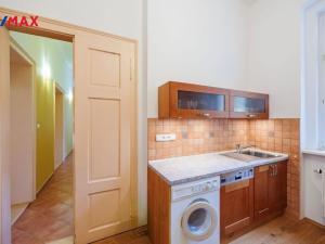 Pronájem bytu 4+1, Karlovy Vary, Jaltská, 108 m2