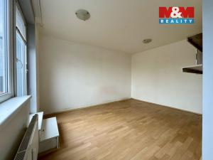 Pronájem bytu 1+kk, Praha - Troja, Hnězdenská, 40 m2