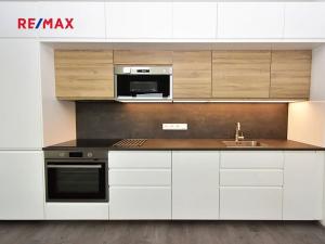 Pronájem bytu 2+kk, Praha - Kbely, Sedlářova, 58 m2