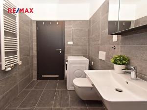 Pronájem bytu 2+kk, Praha - Kbely, Sedlářova, 58 m2