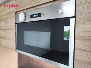 Pronájem bytu 2+kk, Praha - Kbely, Sedlářova, 58 m2