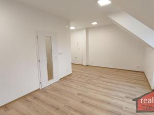 Prodej bytu 1+kk, Nupaky, Nupacká, 39 m2