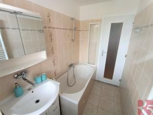 Pronájem bytu 2+1, Teplice, Duchcovská, 53 m2