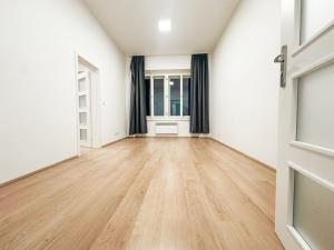 Pronájem bytu 2+1, Praha - Žižkov, Jeronýmova, 55 m2