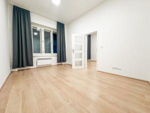 Pronájem bytu 2+1, Praha - Žižkov, Jeronýmova, 55 m2
