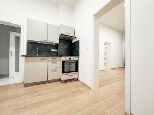 Pronájem bytu 2+1, Praha - Žižkov, Jeronýmova, 55 m2