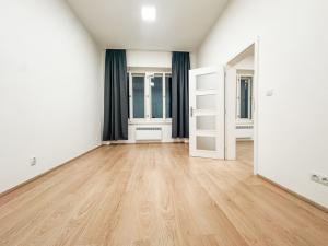 Pronájem bytu 2+1, Praha - Žižkov, Jeronýmova, 55 m2