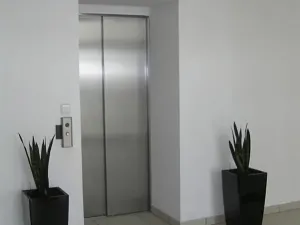 Pronájem kanceláře, Praha - Stodůlky, Prusíkova, 17 m2