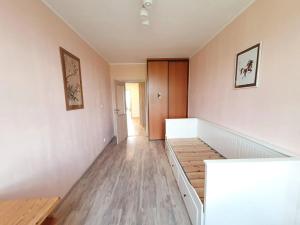 Pronájem bytu 3+1, Praha - Modřany, Vazovova, 75 m2