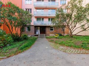 Prodej bytu 3+1, Karlovy Vary - Drahovice, Vítězná, 74 m2