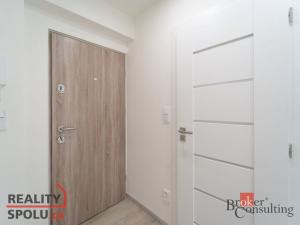 Pronájem bytu 2+kk, Kralupy nad Vltavou, sídl. Hůrka, 42 m2