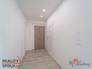 Pronájem bytu 2+kk, Kralupy nad Vltavou, sídl. Hůrka, 42 m2