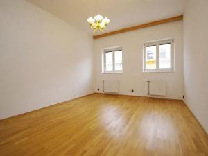 Pronájem bytu 1+1, Praha - Smíchov, V lesíčku, 34 m2