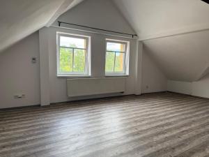 Pronájem bytu 3+kk, Liberec - Liberec II-Nové Město, U Věže, 105 m2