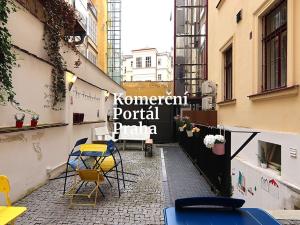 Pronájem restaurace, Praha - Staré Město, Kostečná, 90 m2