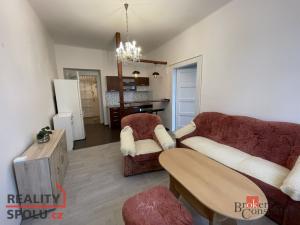 Pronájem bytu 1+1, Praha - Nusle, Hradeckých, 51 m2