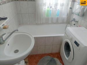 Pronájem bytu 2+1, Olomouc - Hodolany, 46 m2