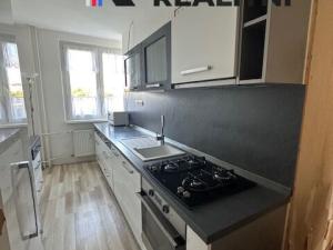 Pronájem bytu 3+1, Chodov, náměstí 9. května, 67 m2
