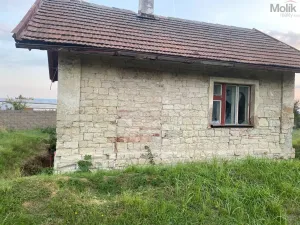 Prodej pozemku pro bydlení, Lišany, 2081 m2