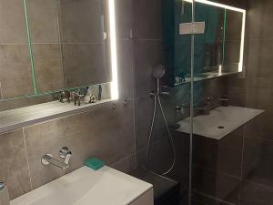 Pronájem bytu 3+kk, Praha, Štěchovická, 130 m2