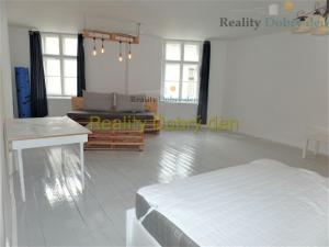 Pronájem bytu 2+1, Opava, Dolní náměstí, 80 m2