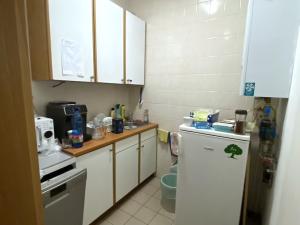 Pronájem kanceláře, Hradec Králové, Československé armády, 131 m2