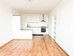 Pronájem bytu 2+kk, Ostrava, Zdeňka Bára, 48 m2