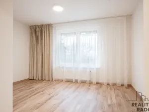 Pronájem bytu 3+kk, Praha - Záběhlice, Klapálkova, 220 m2