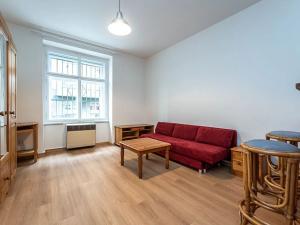 Pronájem bytu 1+kk, Praha - Vinohrady, Libická, 27 m2