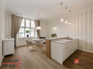 Prodej bytu 2+1, Praha - Staré Město, Elišky Krásnohorské, 105 m2
