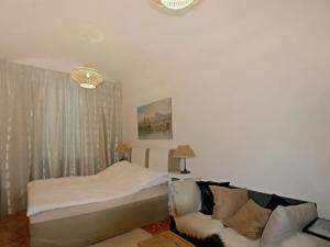 Pronájem bytu 1+1, Praha - Nusle, Sekaninova, 30 m2