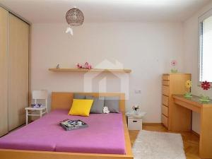 Pronájem bytu 2+kk, České Budějovice - České Budějovice 7, Roudenská, 50 m2