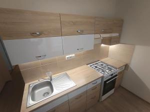 Pronájem bytu 2+1, Olomouc, tř. Kosmonautů, 52 m2