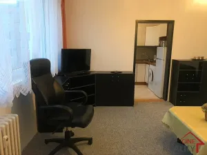 Pronájem bytu 2+1, Zlín, Na Honech III, 45 m2