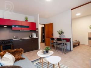 Pronájem bytu 1+kk, Praha - Hostivař, Záveská, 44 m2