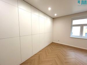 Pronájem bytu 2+1, Praha - Košíře, Vrchlického, 51 m2