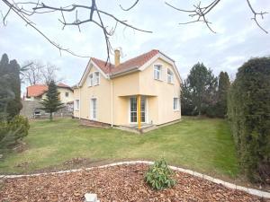 Pronájem rodinného domu, Zlatníky-Hodkovice, V zahrádkách, 184 m2