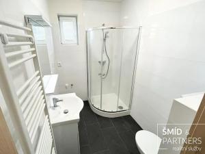 Prodej bytu 2+kk, Velim, Palackého, 52 m2