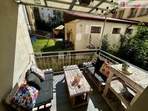 Pronájem bytu 2+1, Karlovy Vary, Jízdárenská, 60 m2