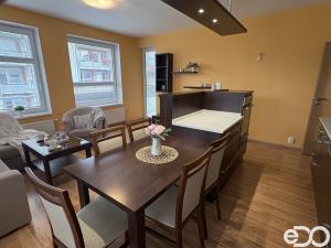 Pronájem bytu 3+kk, Hradec Králové, Rybova, 66 m2